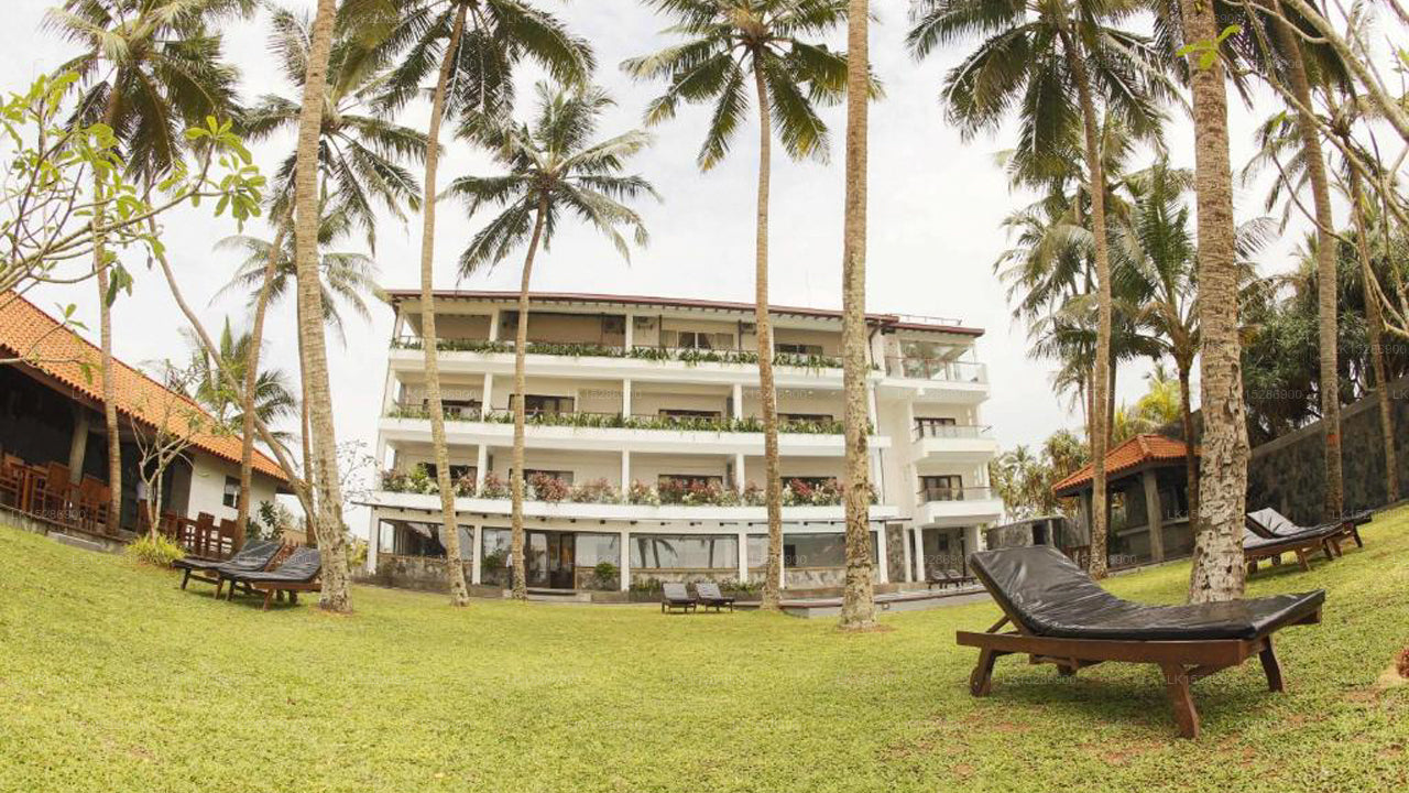 Blue Beach Hotel, Wadduwa