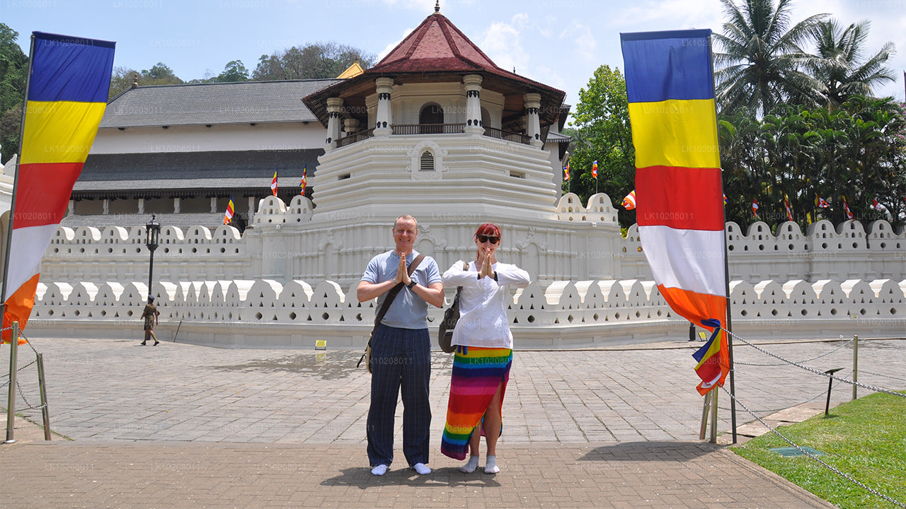 Culture of the Hills from Colombo (2 Days)