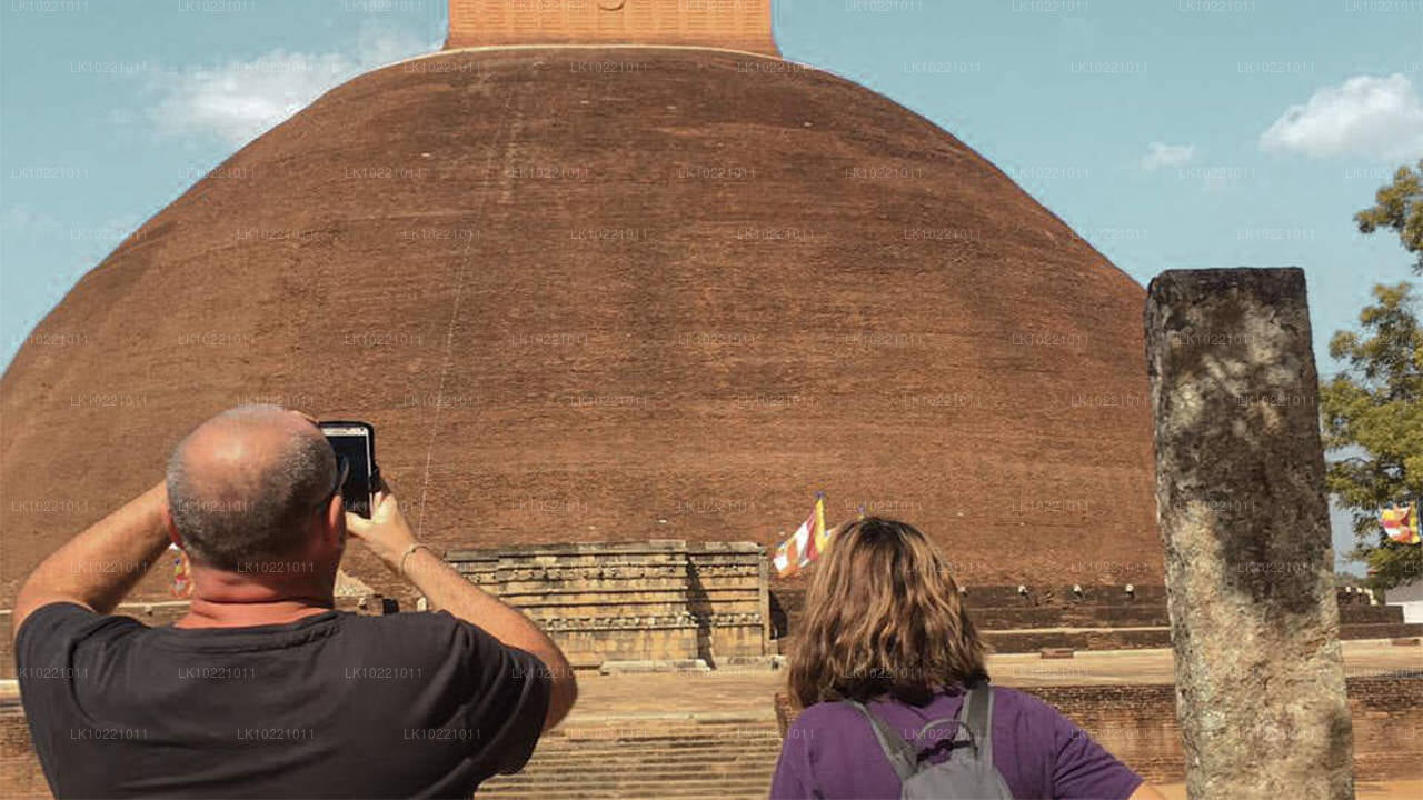 Anuradhapura from Kandy (2 Days)