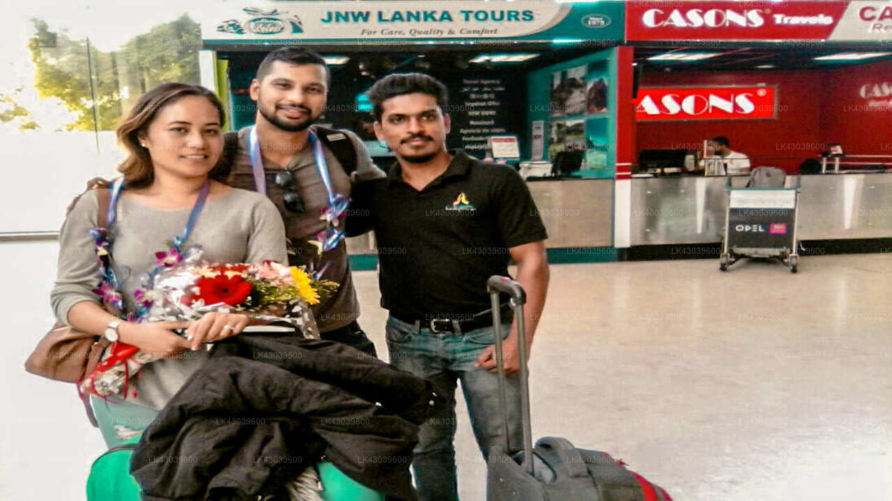 Transfer between Colombo Airport (CMB) and Hotel Janaki, Colombo