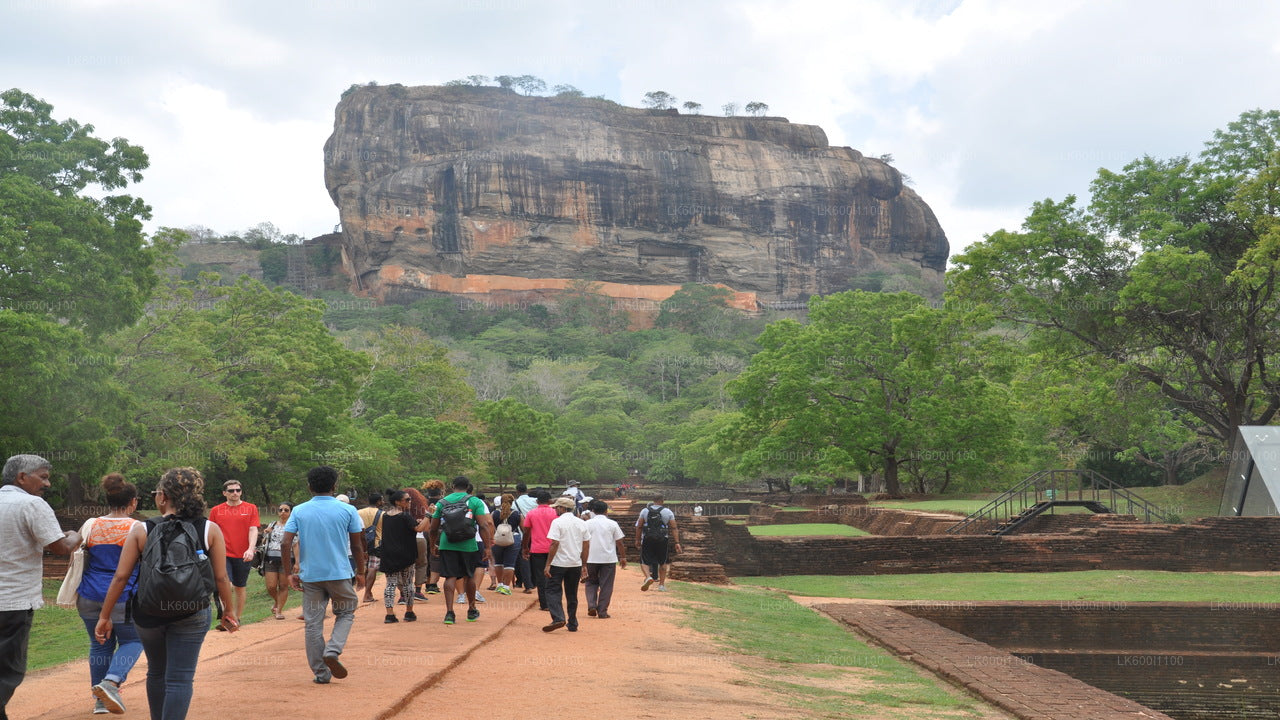 Sigiriya and Dambulla from Dambulla