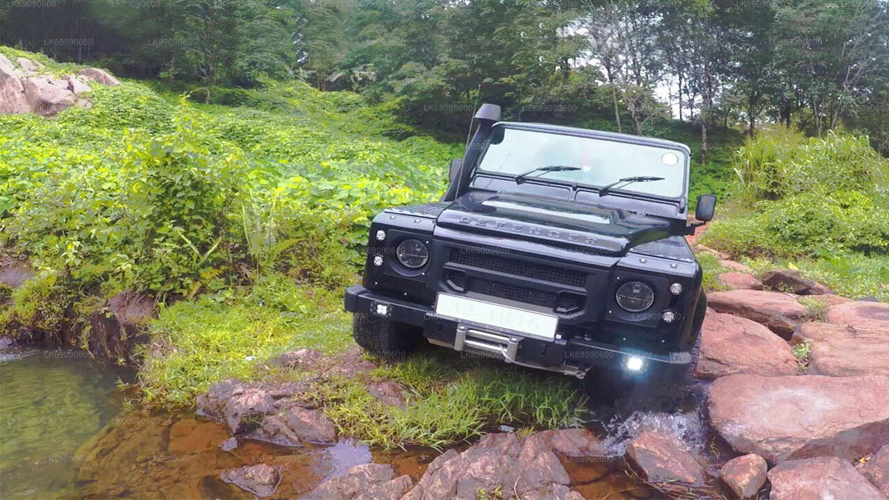 4WD Tour to Dunhinda Falls from Ella