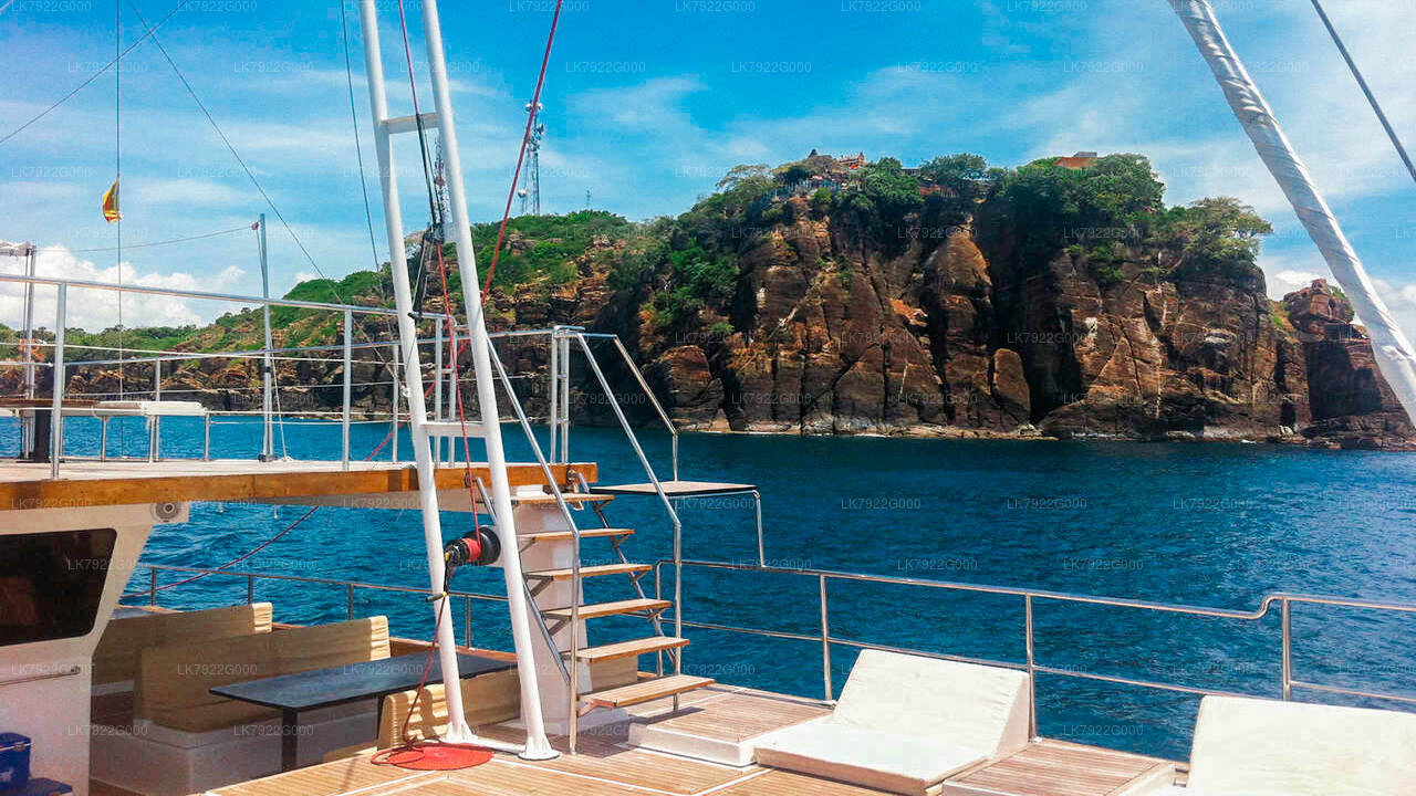 Overnight Yacht Vacation from Trincomalee