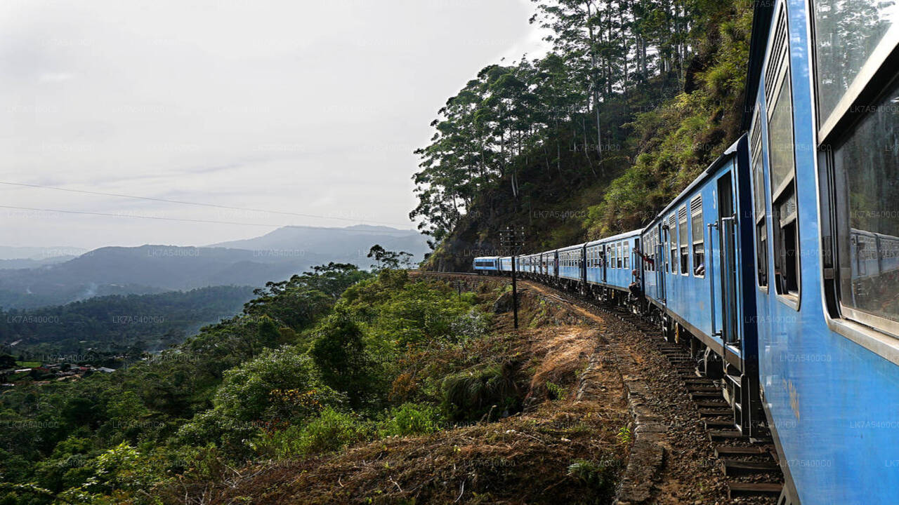 Ella to Nanu Oya train ride on (Train No: 1006 "Podi Menike")