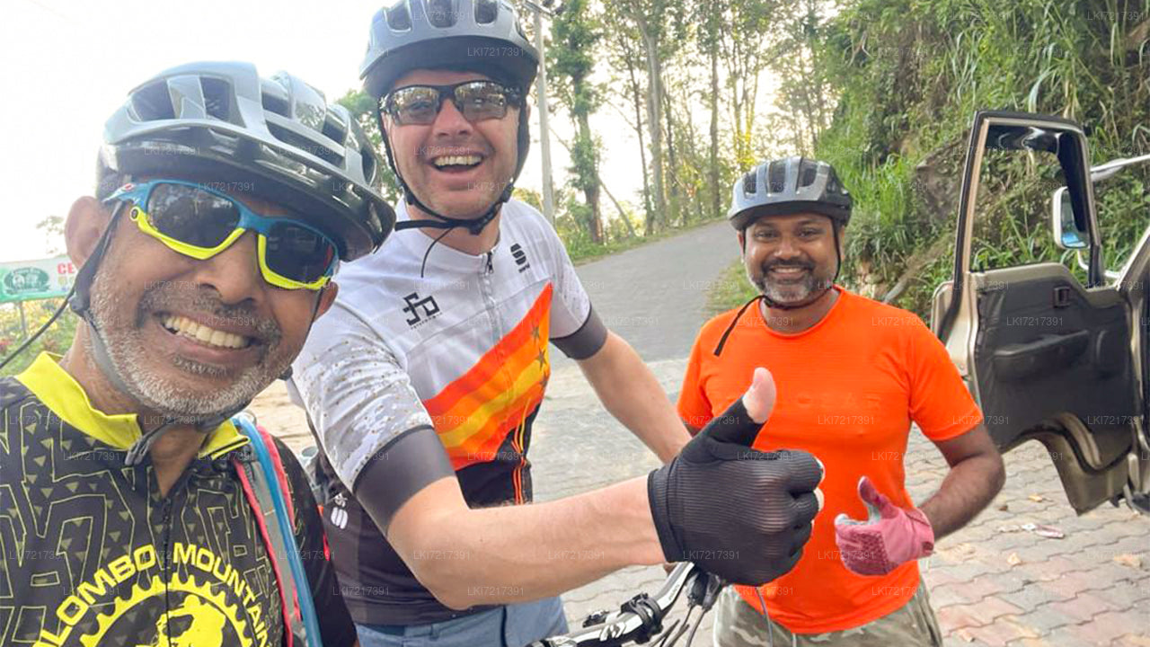 Nuwara Eliya Highlands Cycling Tour from Kandy